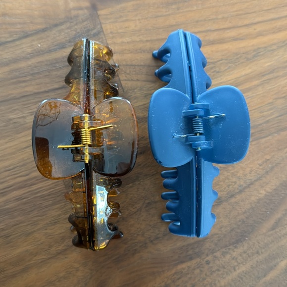 American Eagle Hair Claws - Picture 3 of 3